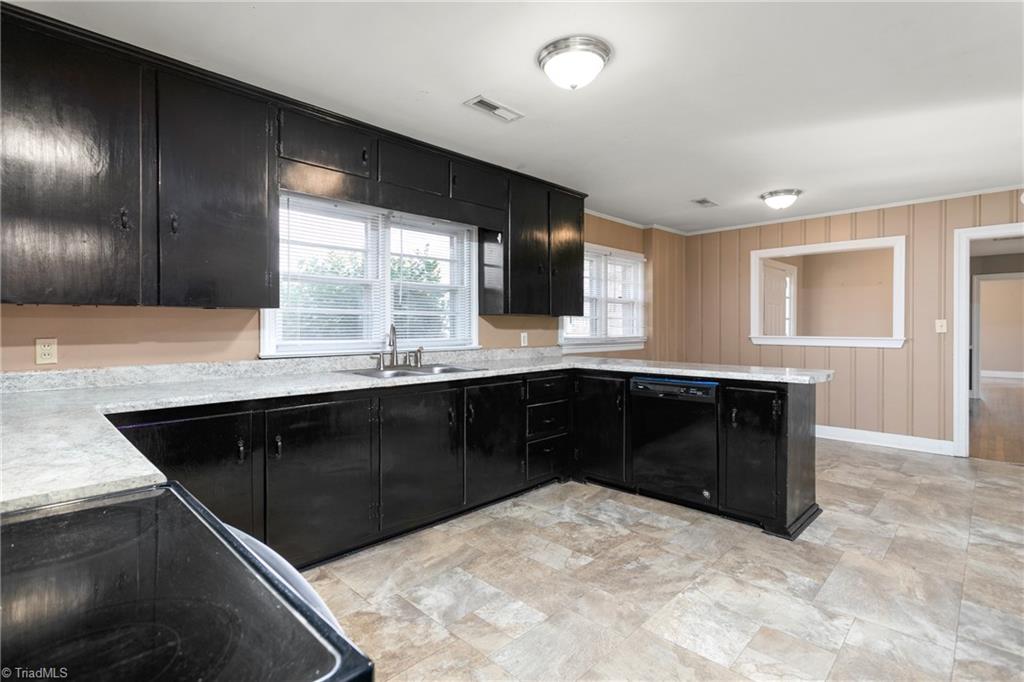 3414 Baxter Road