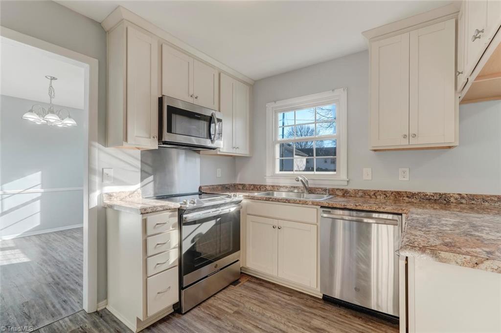 309 W Montcastle Drive