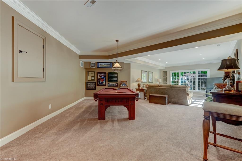 7001 Lake Henson Drive