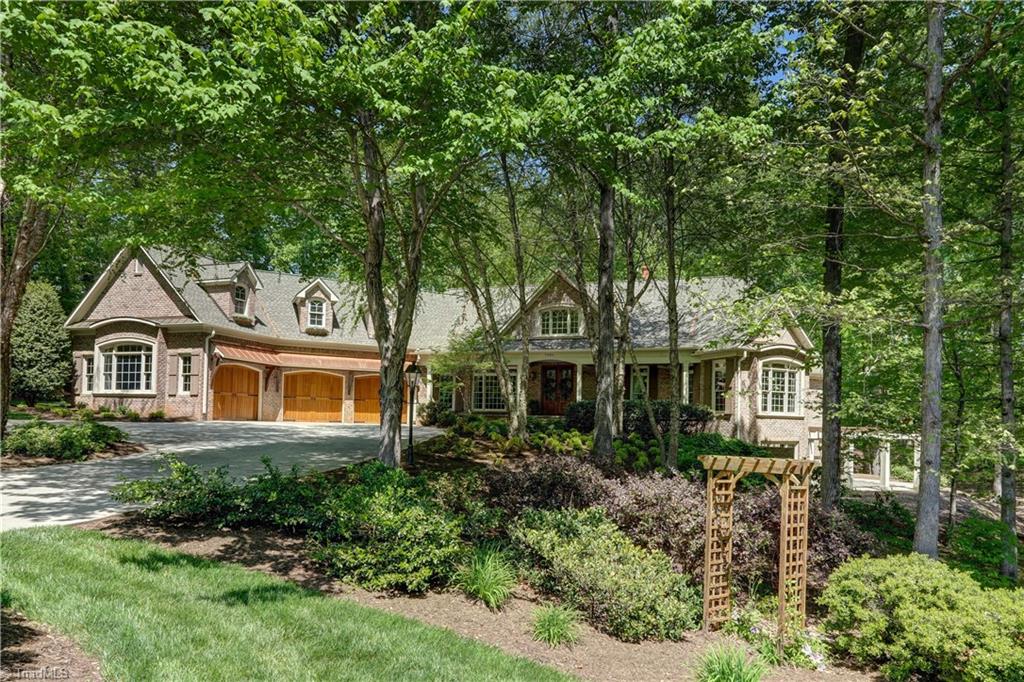 7001 Lake Henson Drive