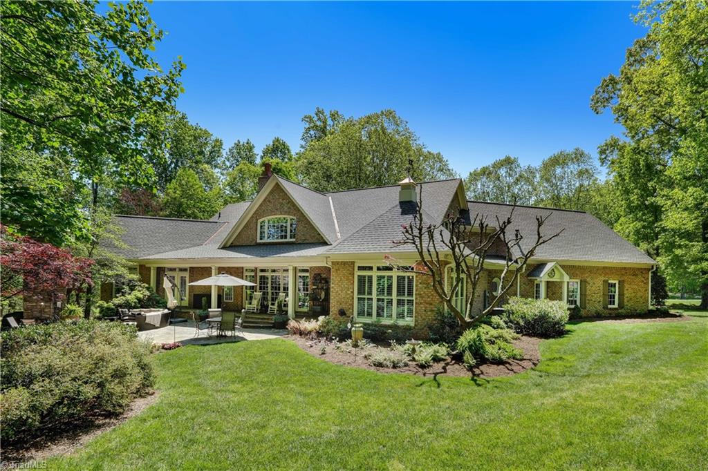 7001 Lake Henson Drive