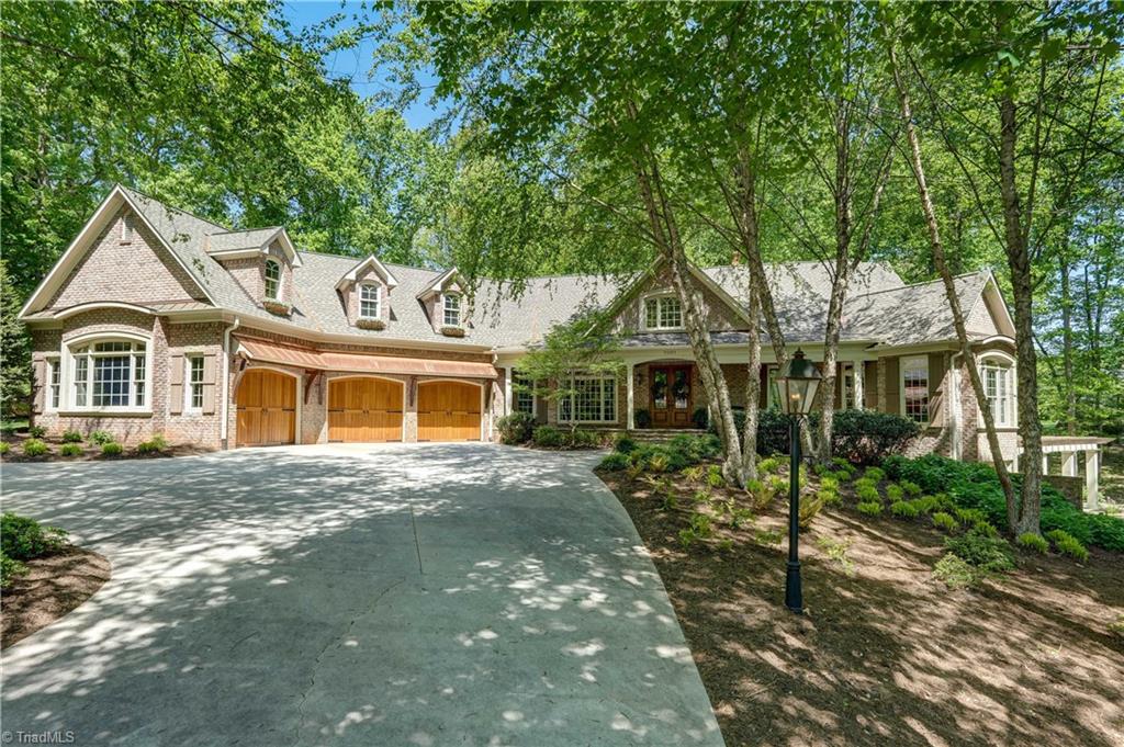 7001 Lake Henson Drive