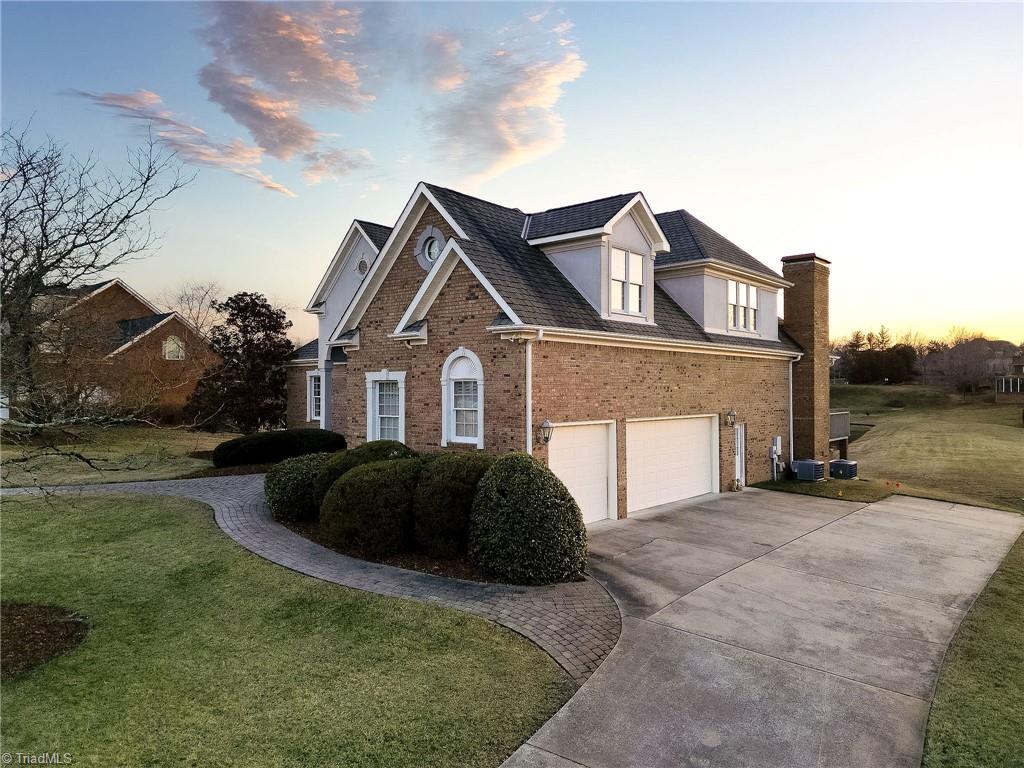 2827 Brennen Lane