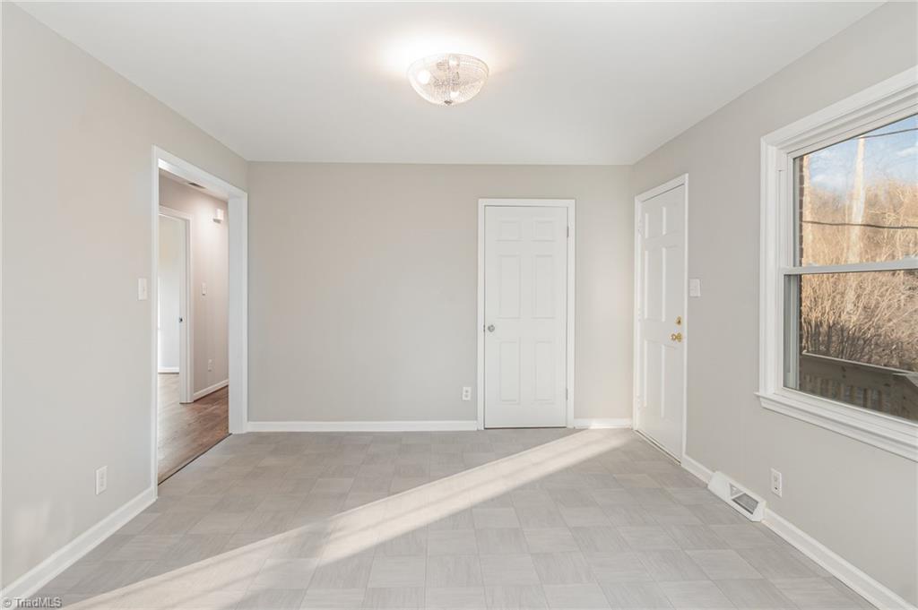 1700 Woodridge Avenue