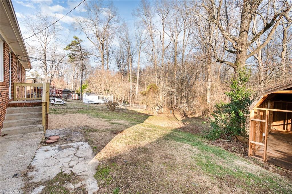 1700 Woodridge Avenue