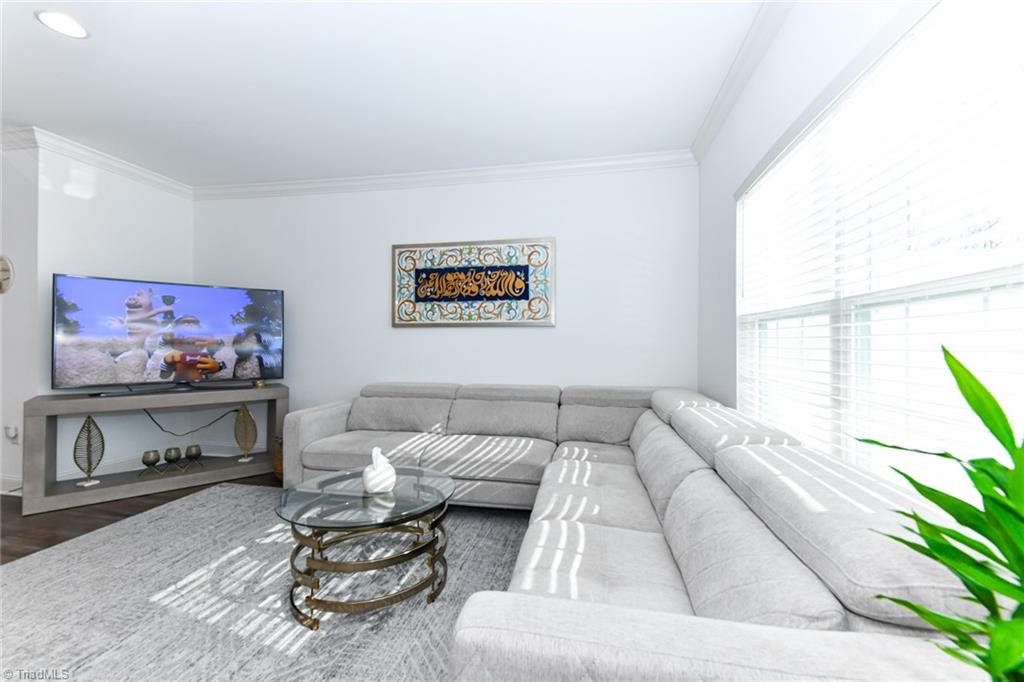 612 Pompano Drive
