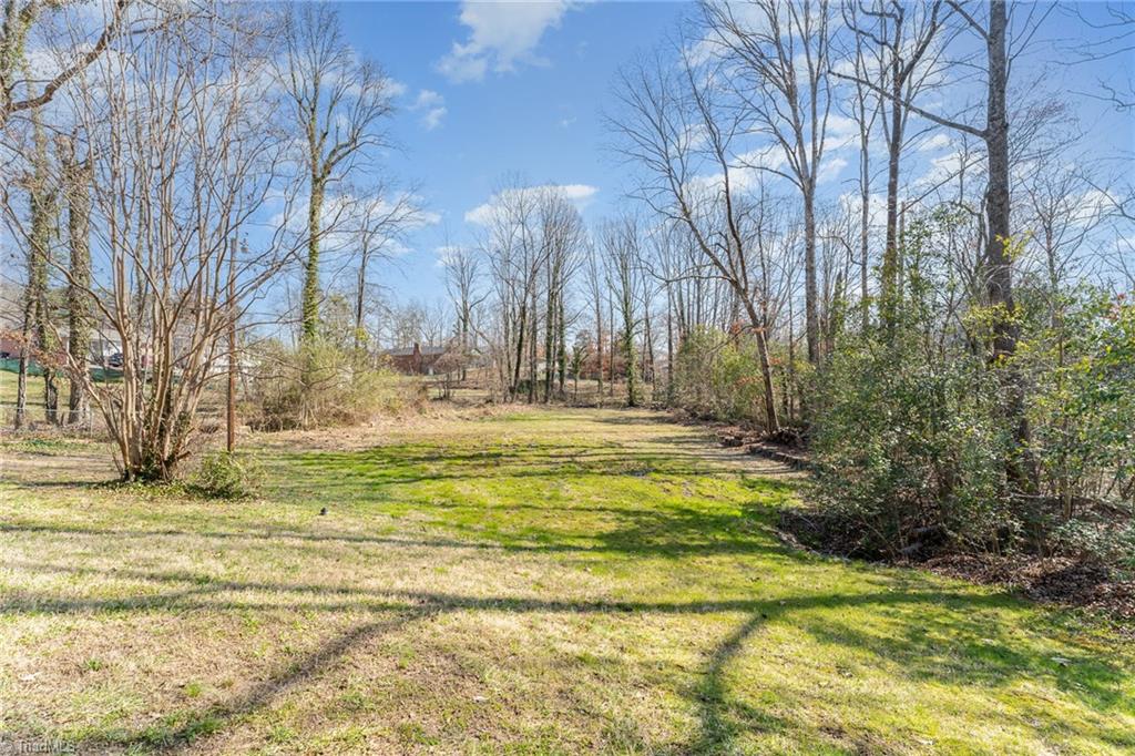 3624 Lakeshore Drive