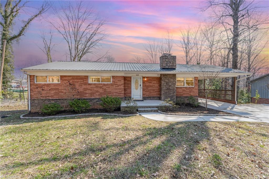 3624 Lakeshore Drive