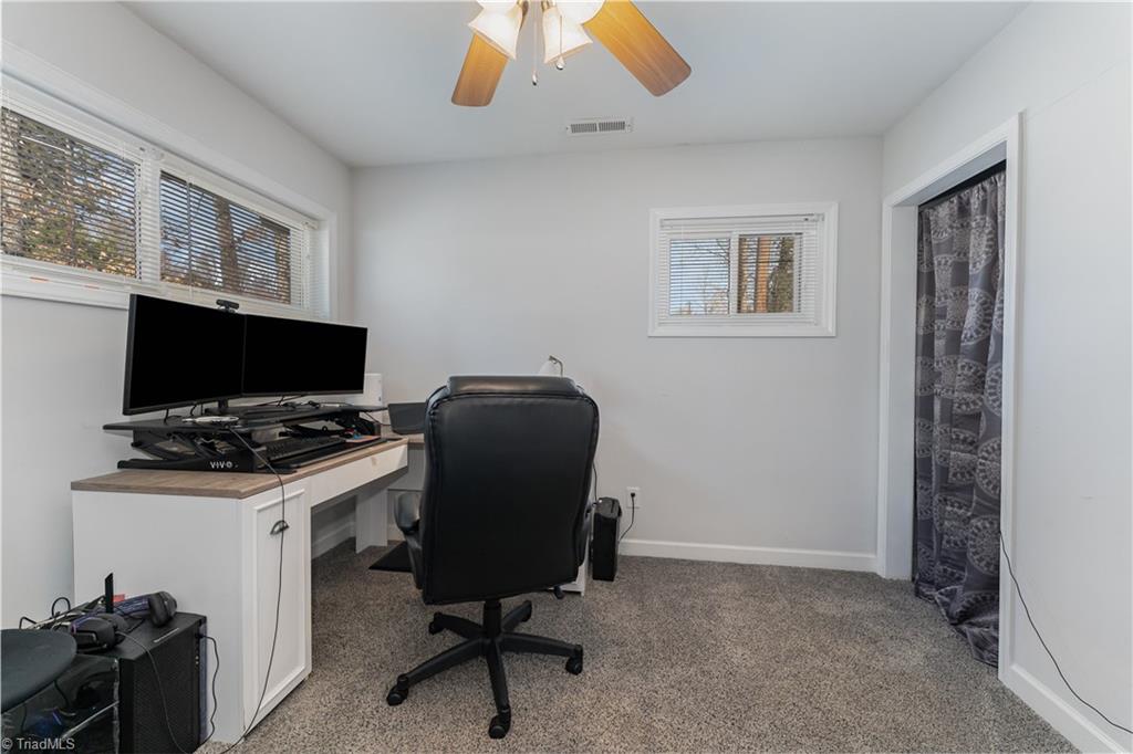 3624 Lakeshore Drive