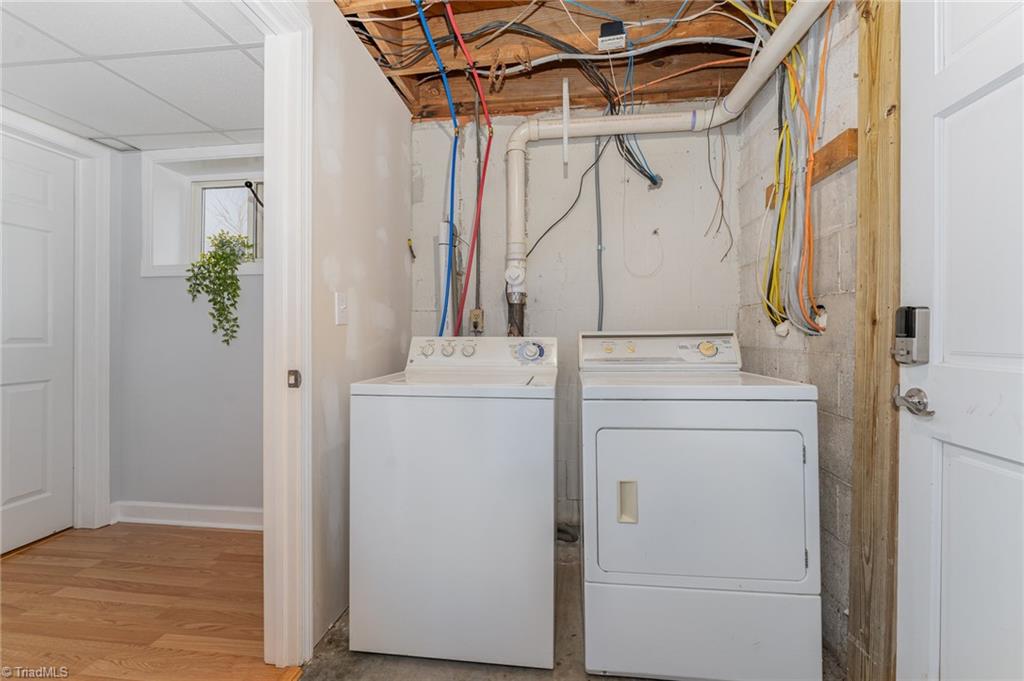 3624 Lakeshore Drive