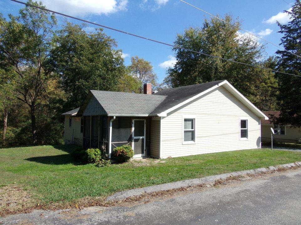 157 and 171 Chicken Farm Road