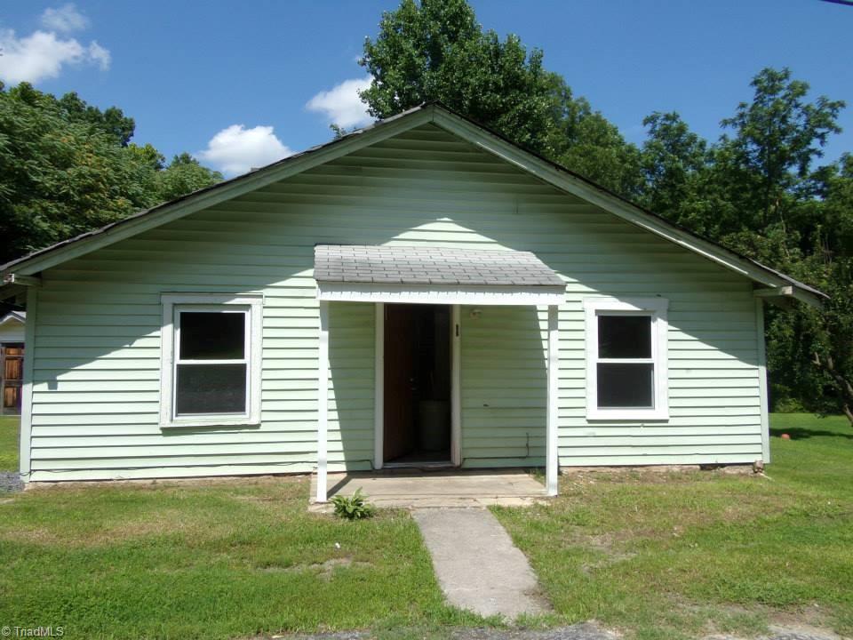 157 and 171 Chicken Farm Road
