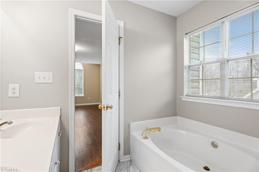 6140 Hickory Creek Road