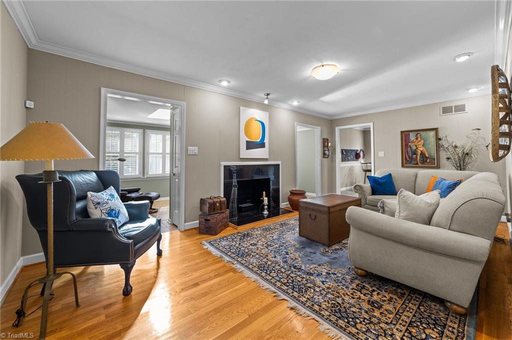 2801 Northampton Drive