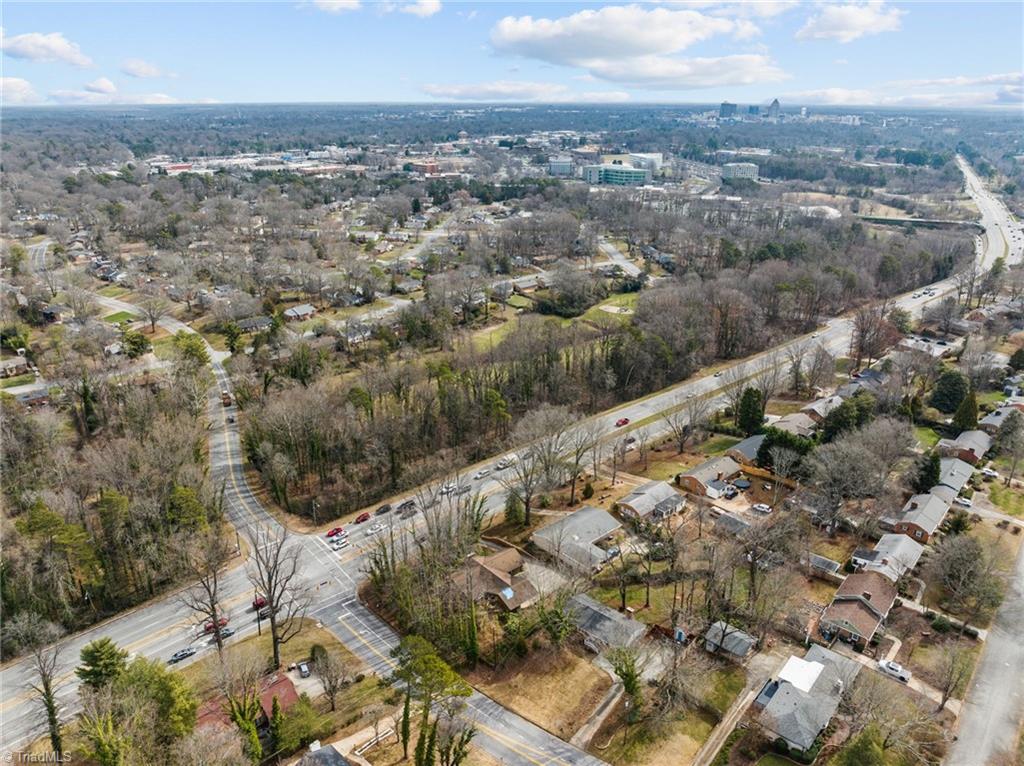 2801 Northampton Drive
