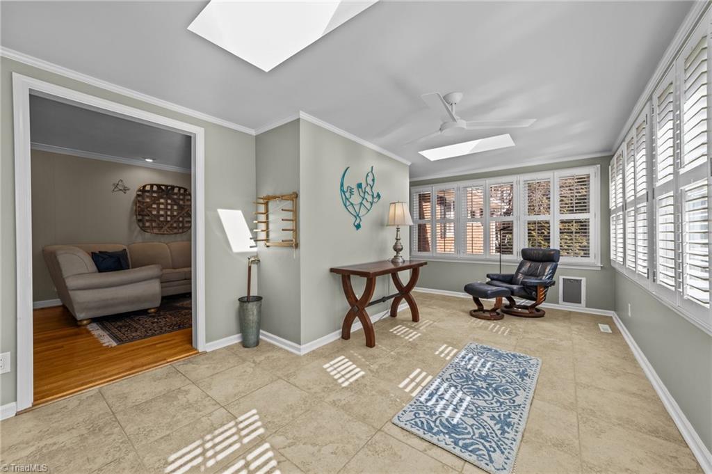 2801 Northampton Drive