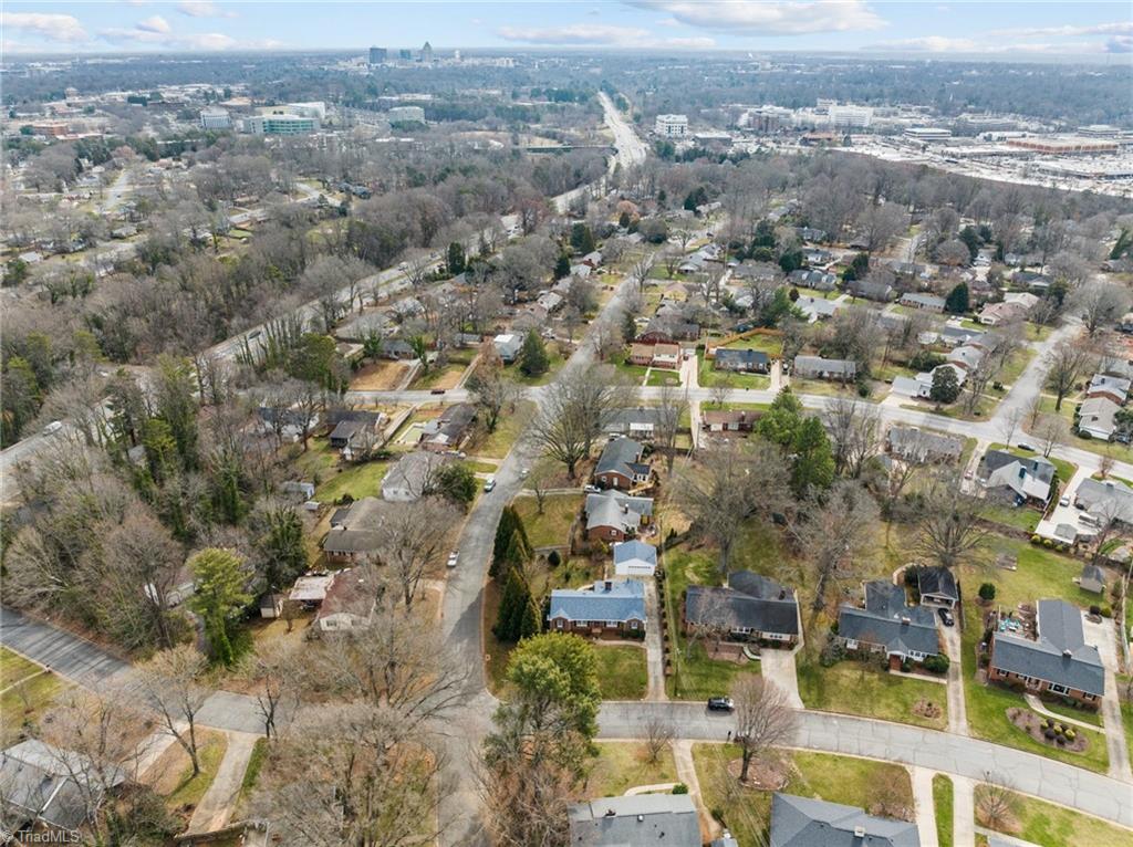 2801 Northampton Drive