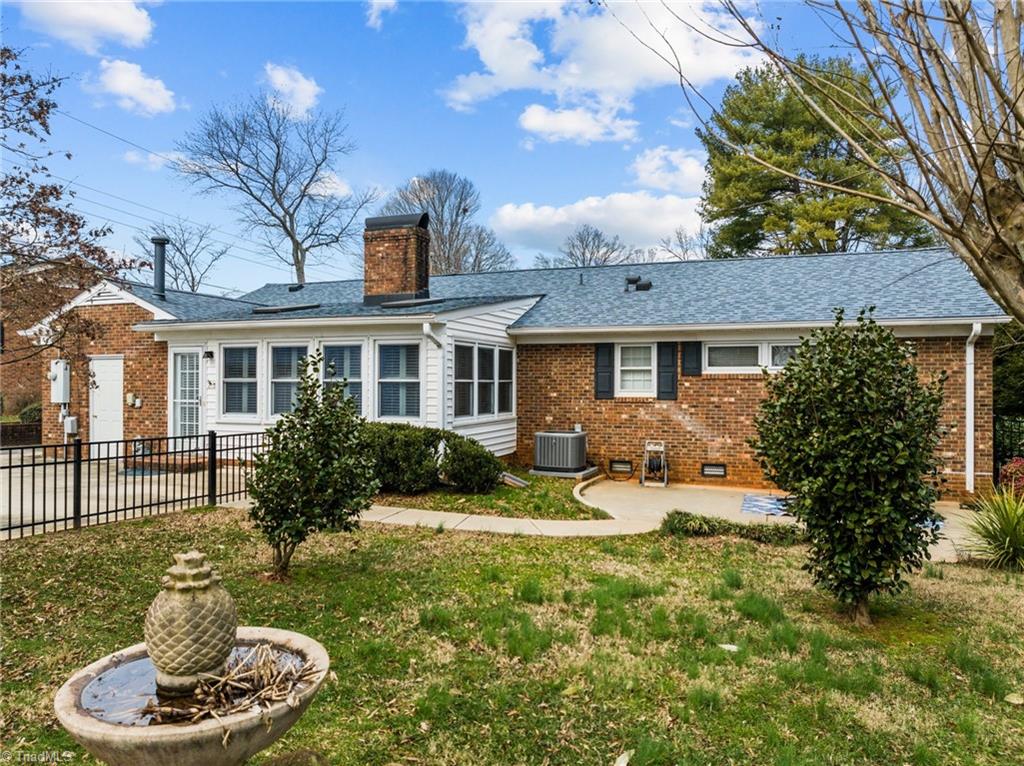 2801 Northampton Drive