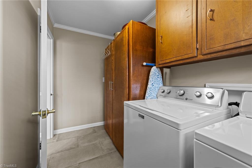 2801 Northampton Drive