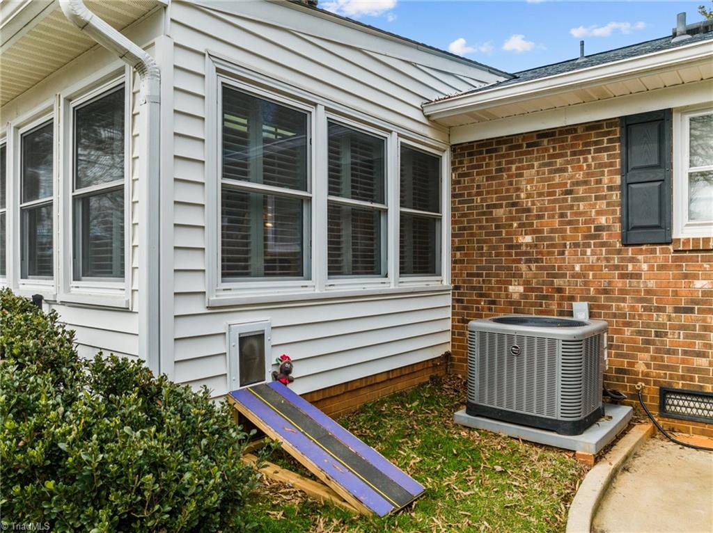 2801 Northampton Drive