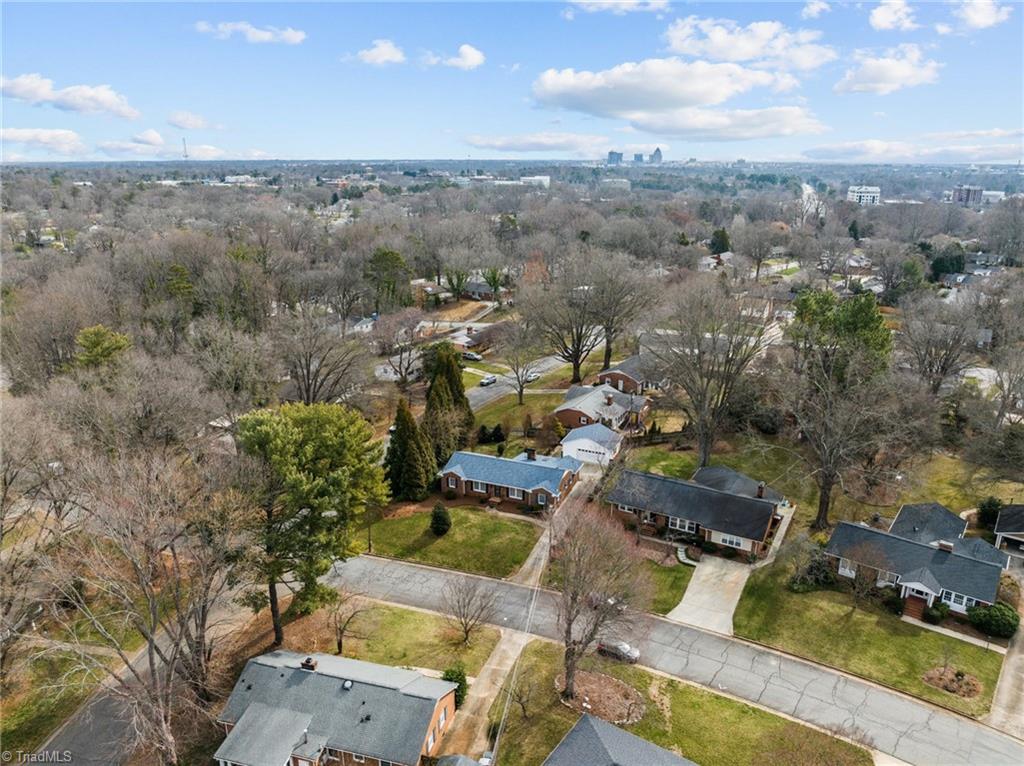 2801 Northampton Drive