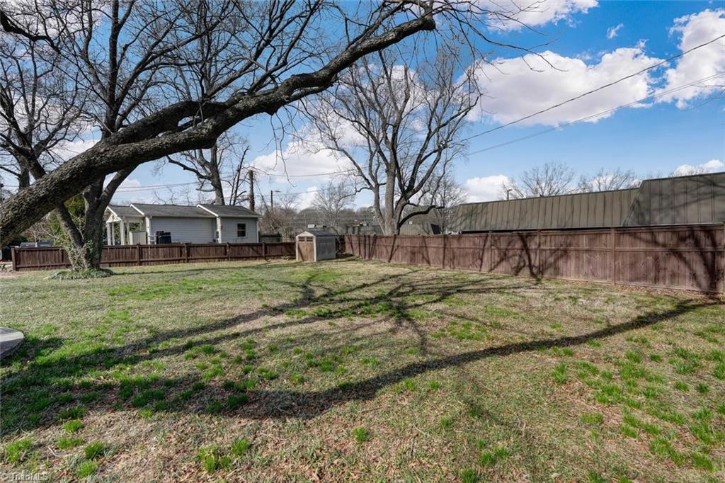 406 W Bessemer Avenue