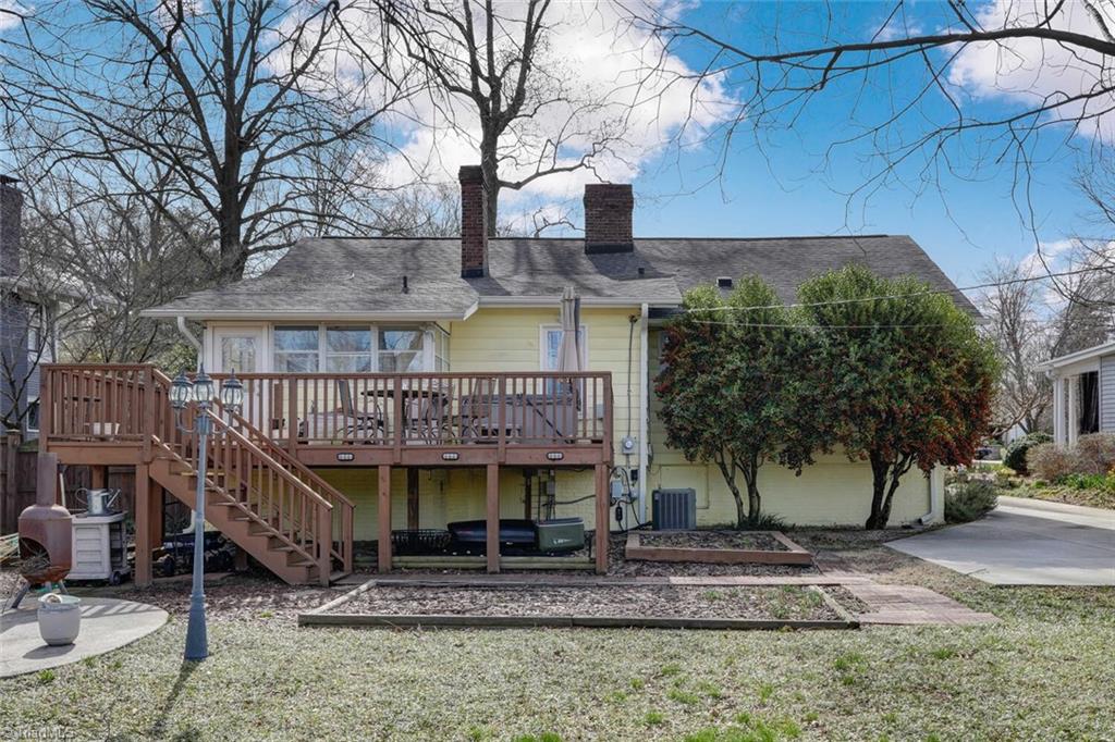 406 W Bessemer Avenue