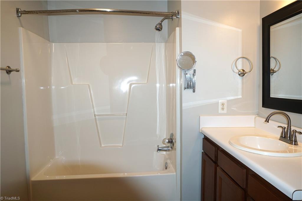 903 Hanahan Court # A Unit: 1-A