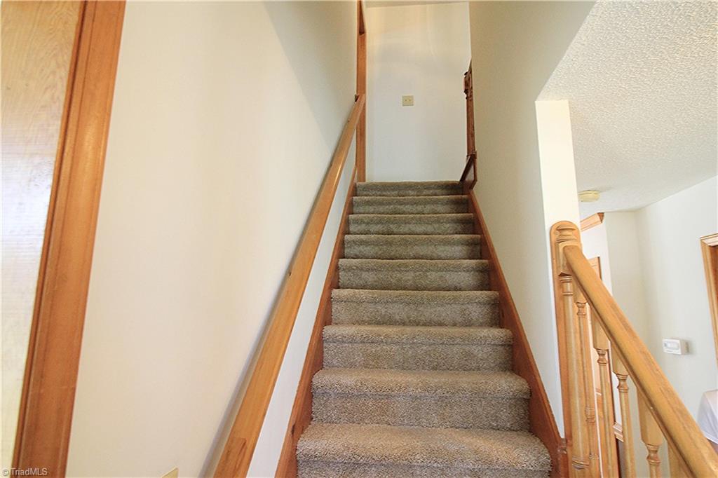 1940 Glenridge Drive