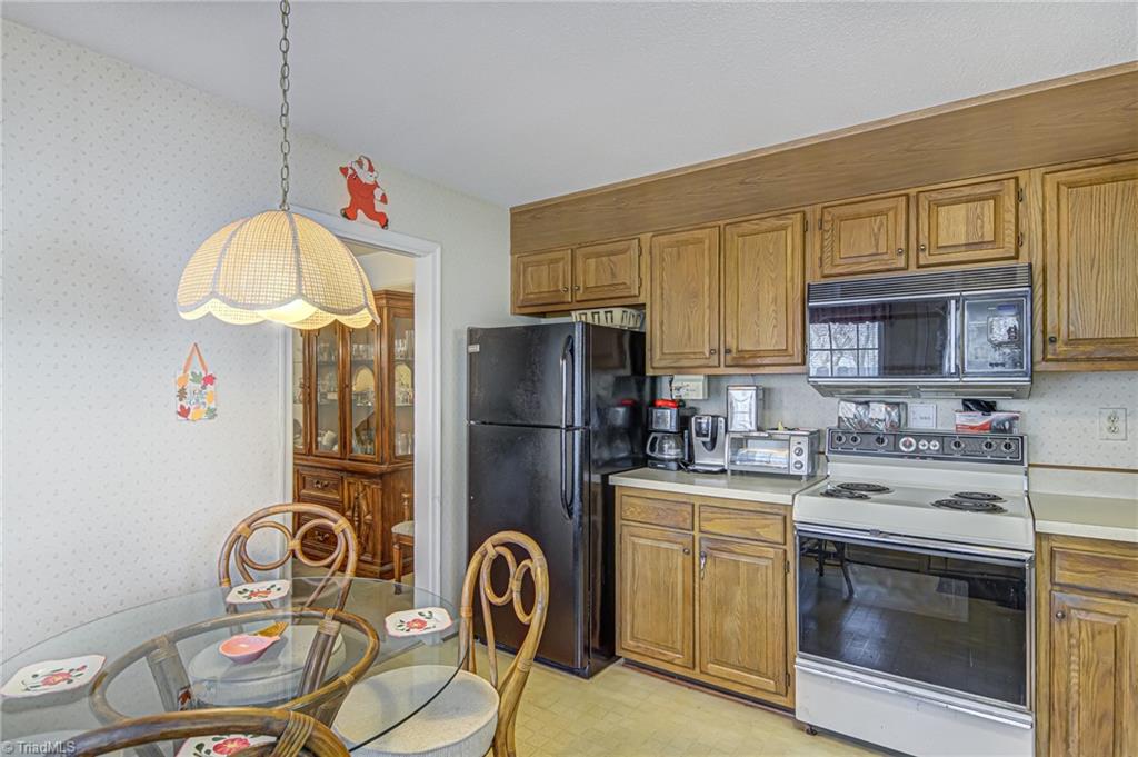 2520 Cottage Place