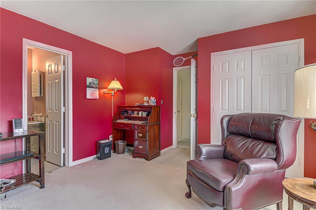 2520 Cottage Place