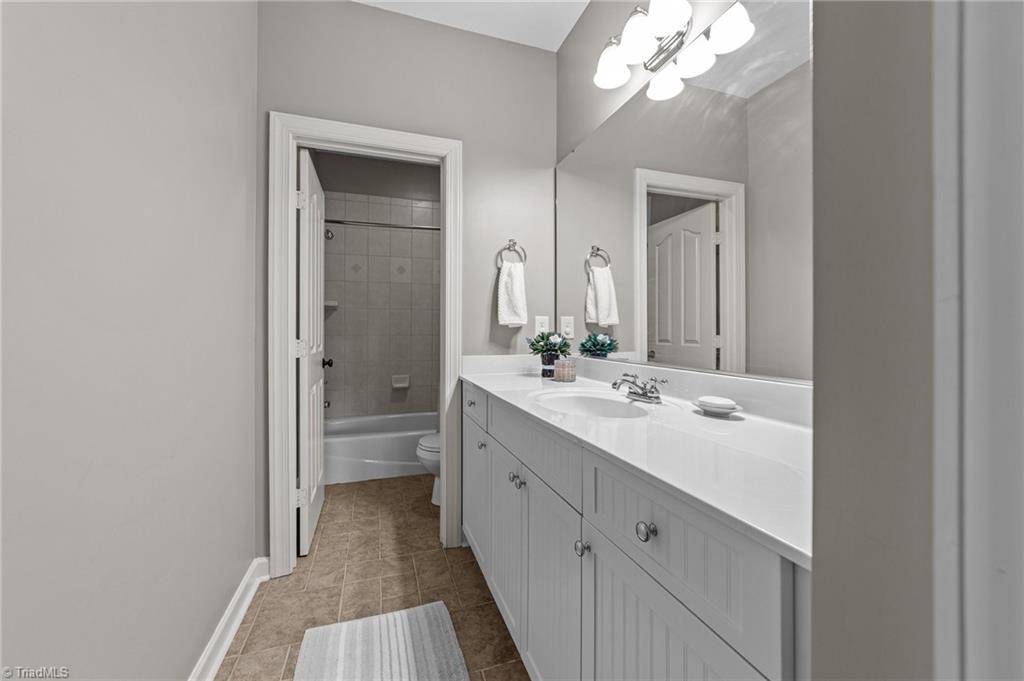 6107 Colwyn Court