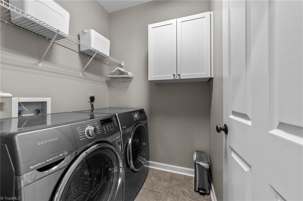 6107 Colwyn Court