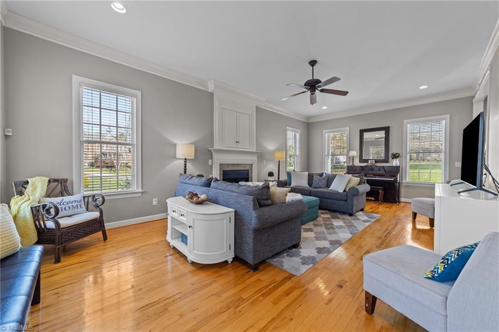6107 Colwyn Court