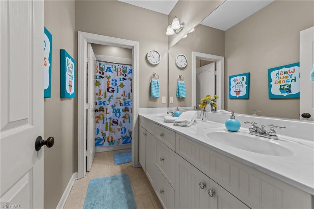 6107 Colwyn Court