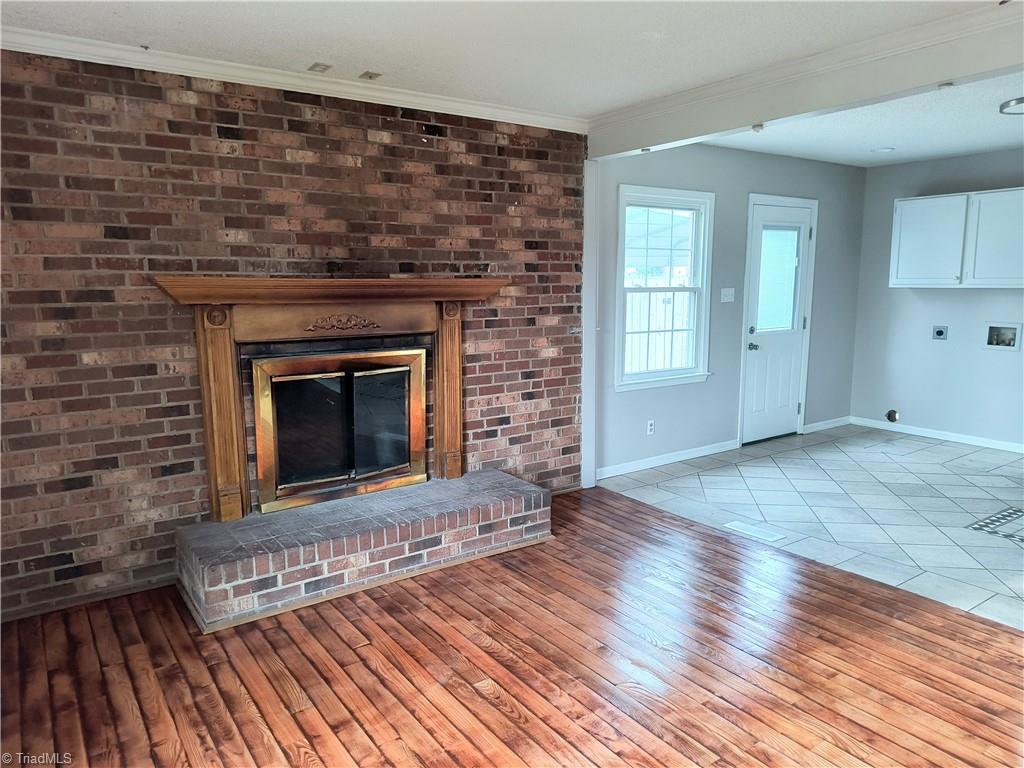 3831 Hartford Street