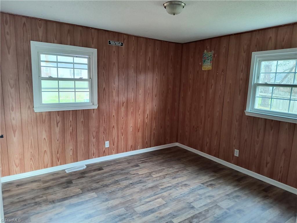 3831 Hartford Street