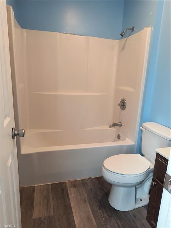 3831 Hartford Street