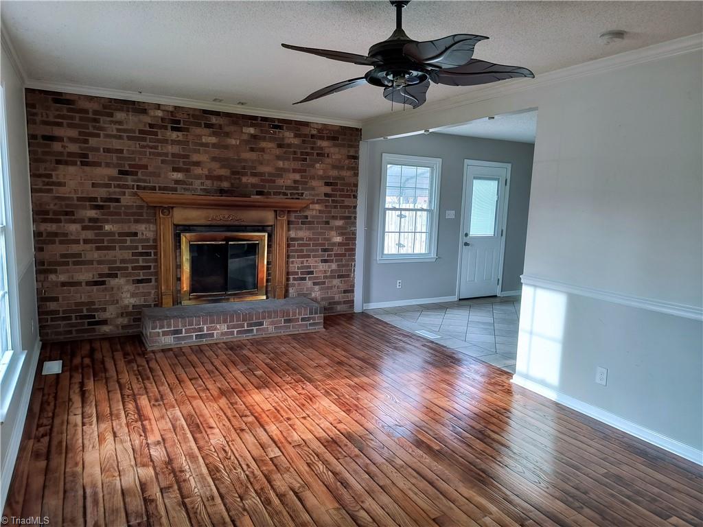 3831 Hartford Street