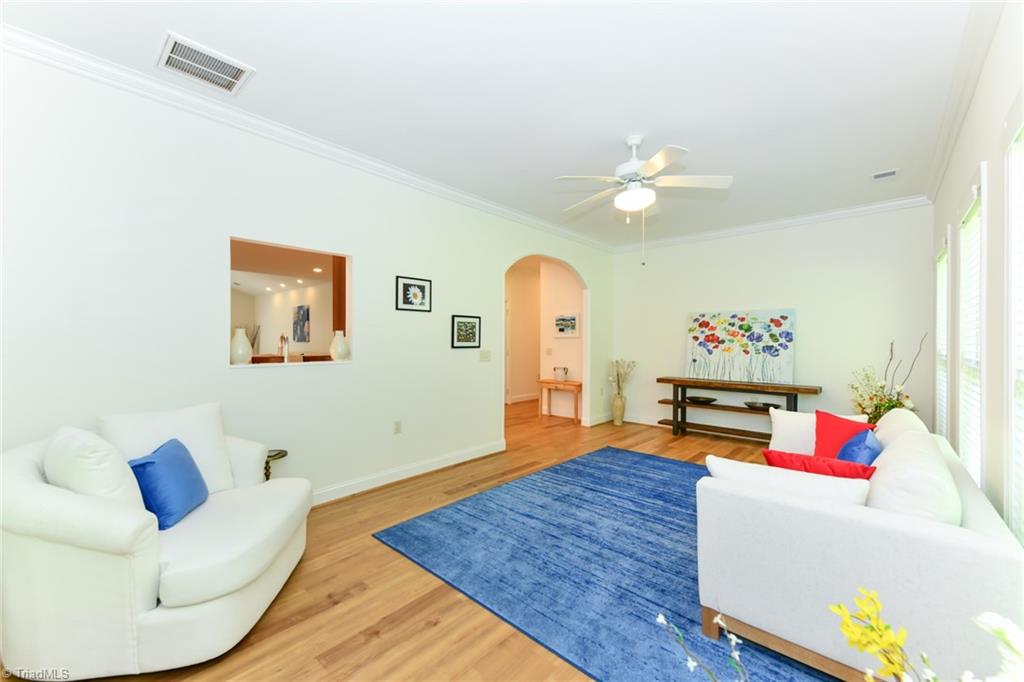 7 Annalisa Drive