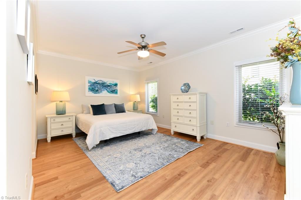 7 Annalisa Drive