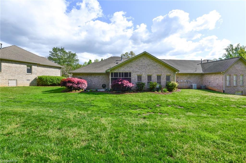 7 Annalisa Drive