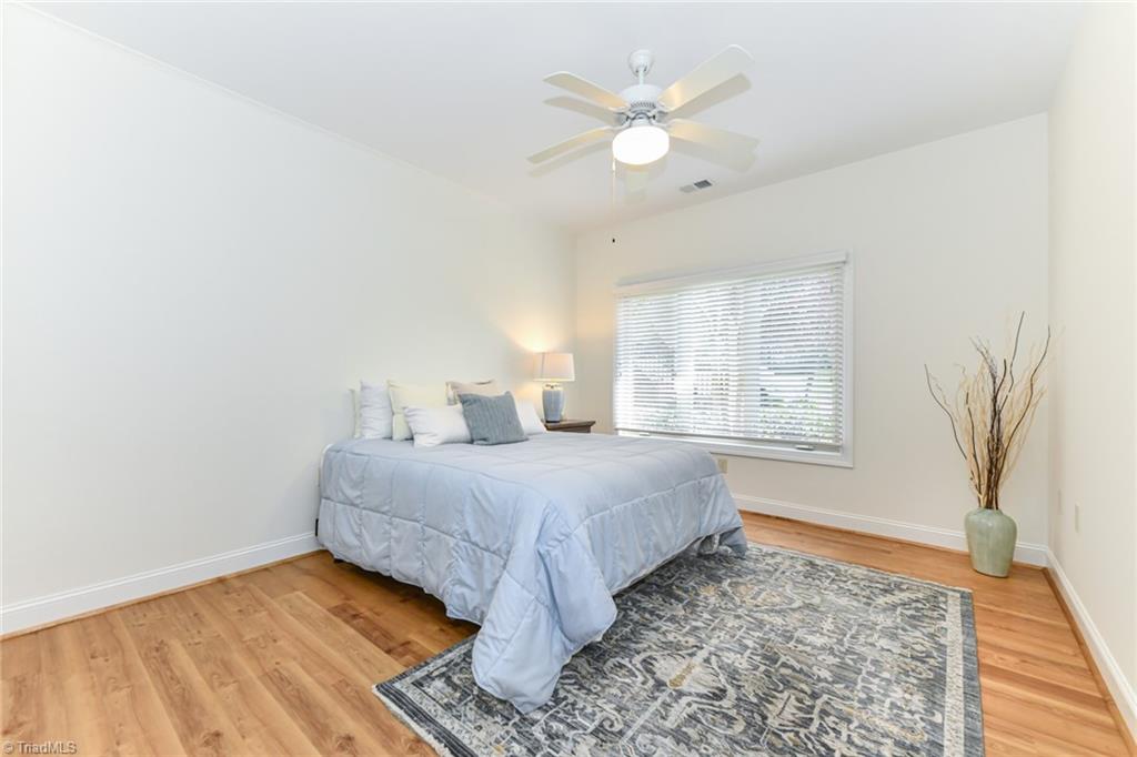 7 Annalisa Drive