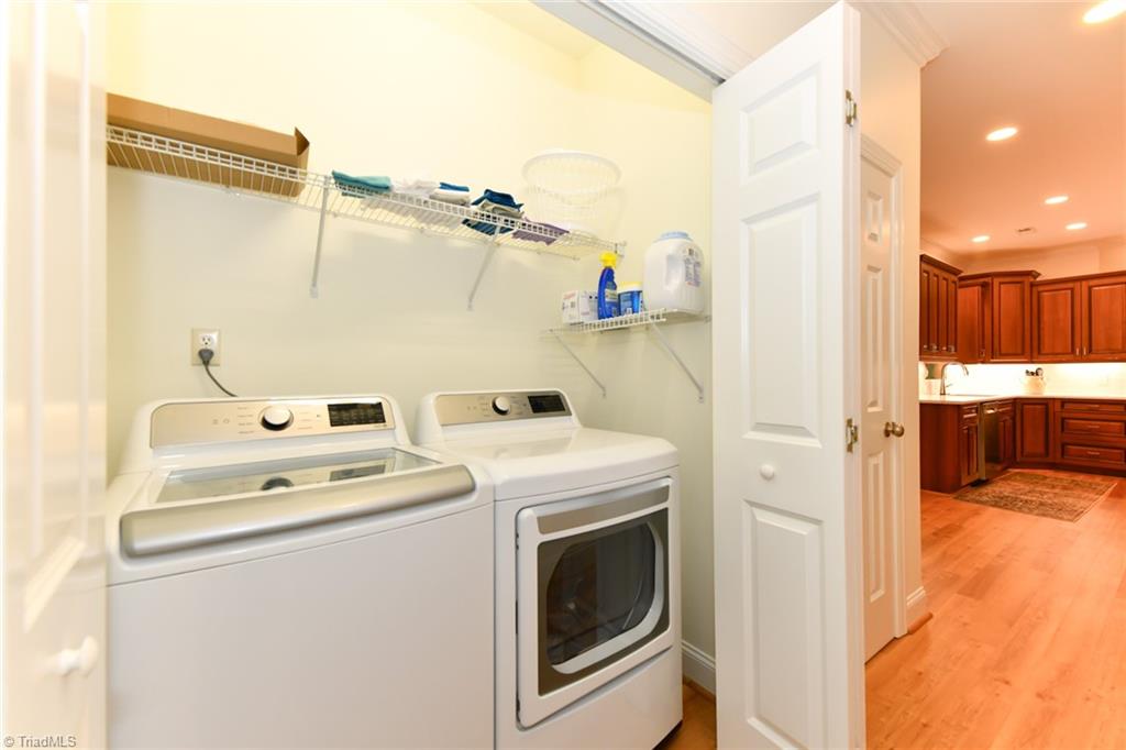 7 Annalisa Drive