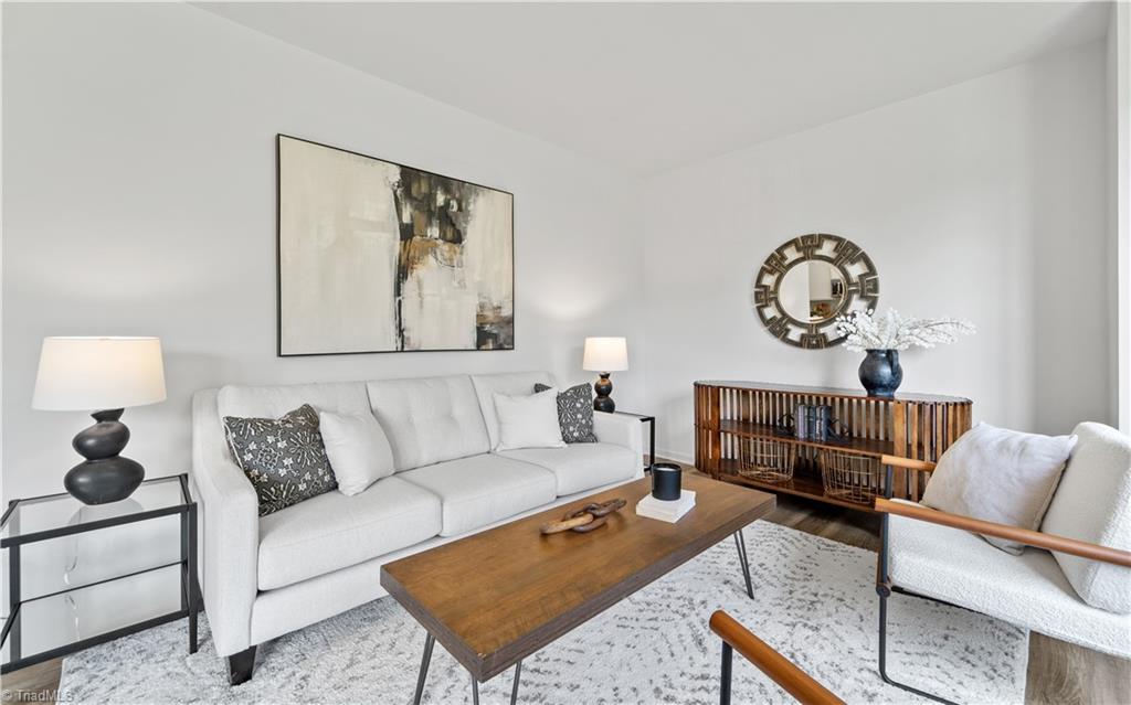 8117 Reynolda Road