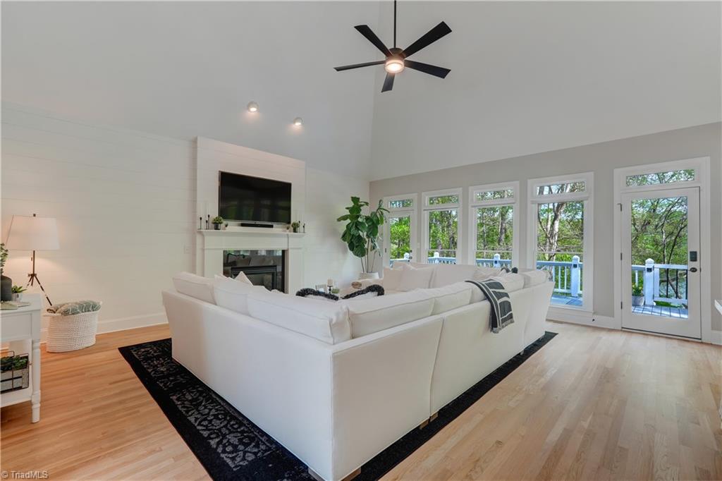 6 Foxglove Lane