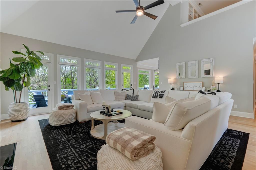 6 Foxglove Lane