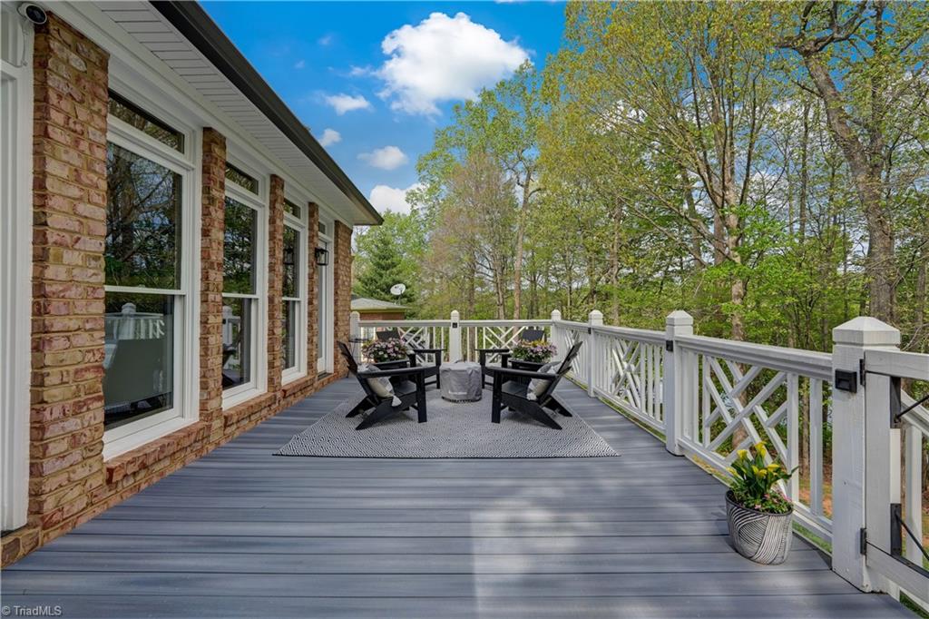 6 Foxglove Lane