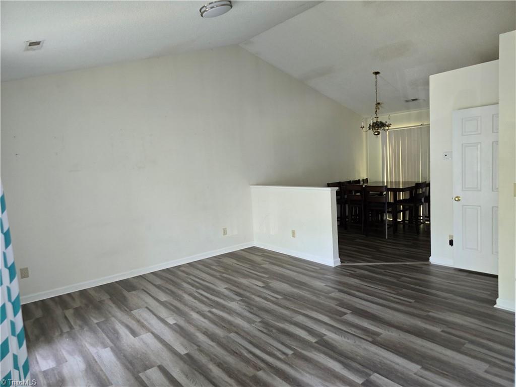 3315 Argyle Lane