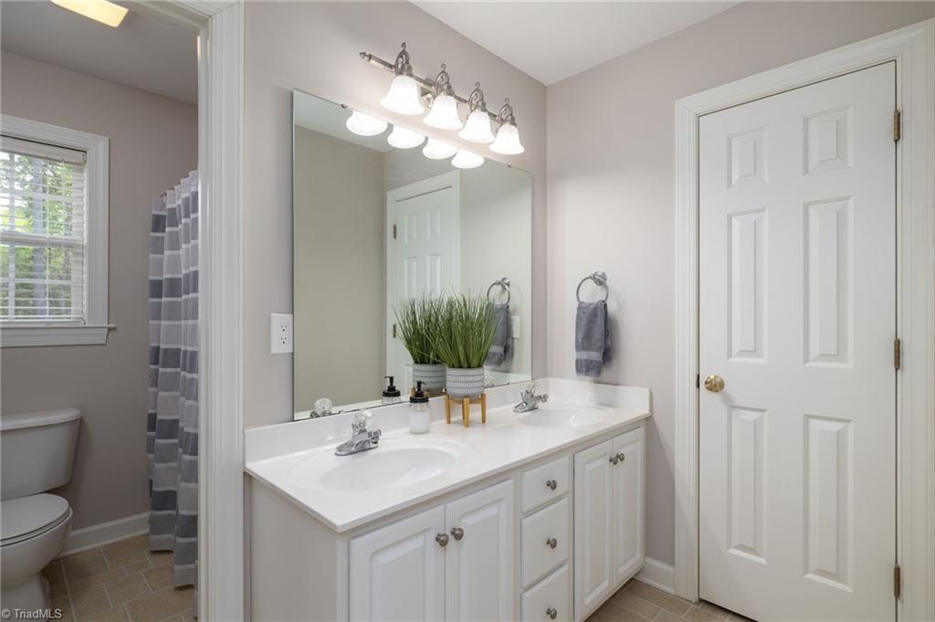 2551 King William Drive